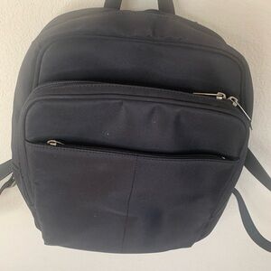 Ellington Backpack Travel Tote Bag Black 100% Nylon